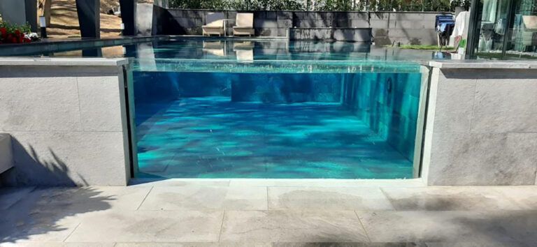 Read More About The Article Istanbul Private Swimming Pool
