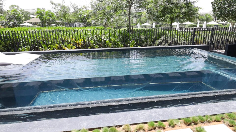 Underwater L Shaped Acrylic Swimming Pool Window
