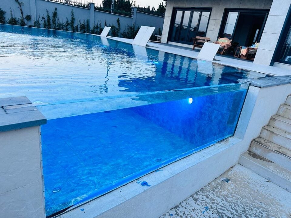 Villa Swimming Pool